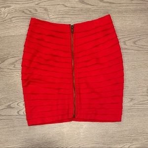 SILENCE + NOISE - red mini skirt with zipper, size S, in great condition